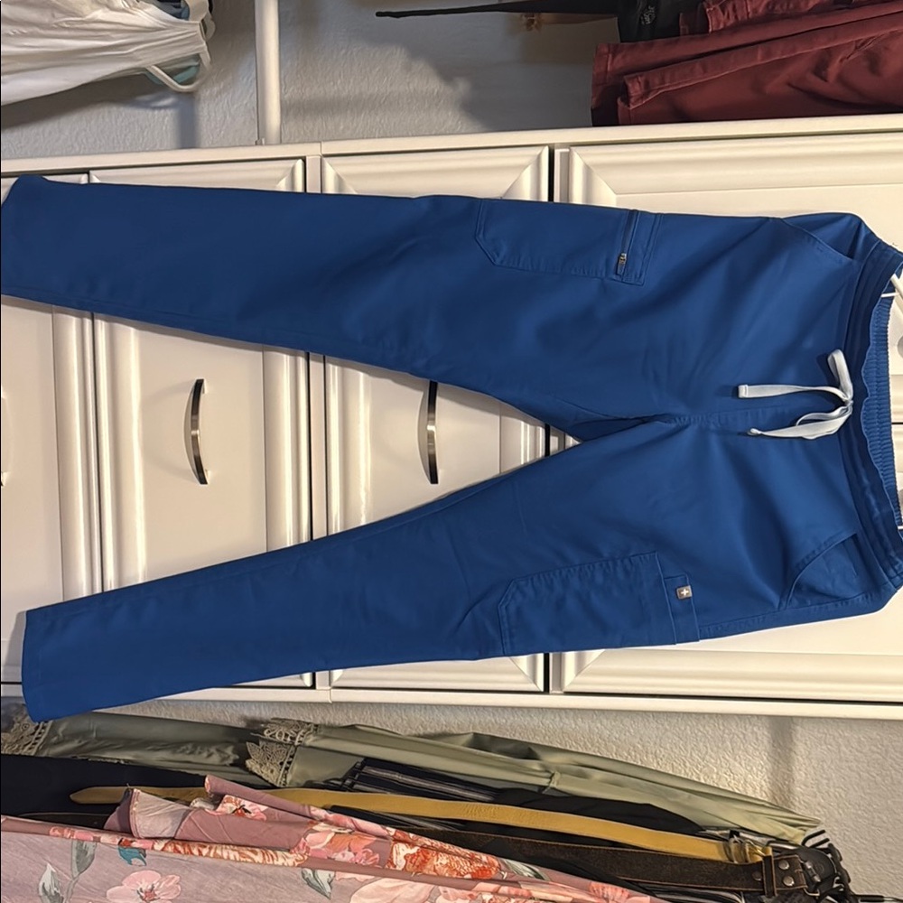 Figs XS-tall scrub pant